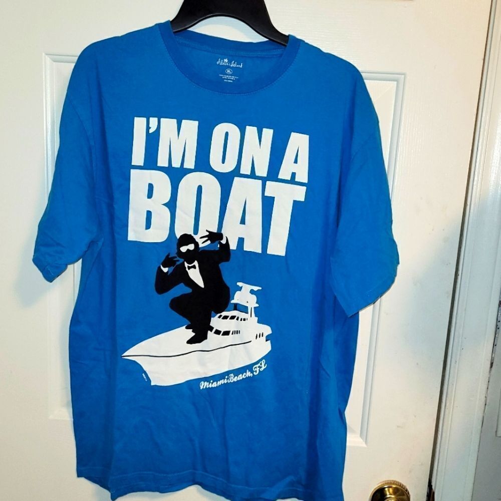Mens Alvin's Island Graphic Tee